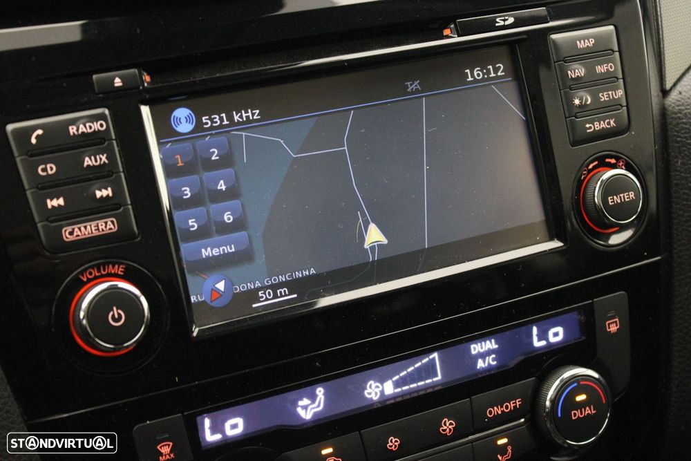 Nissan Qashqai 1.5 dCi N-Connecta - 19