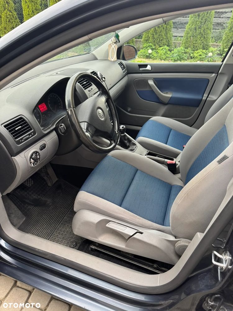 Volkswagen Golf 1.4 FSI Comfortline - 5