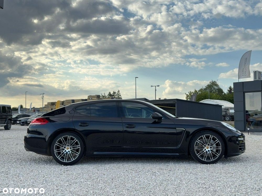 Porsche Panamera 4S PDK - 3