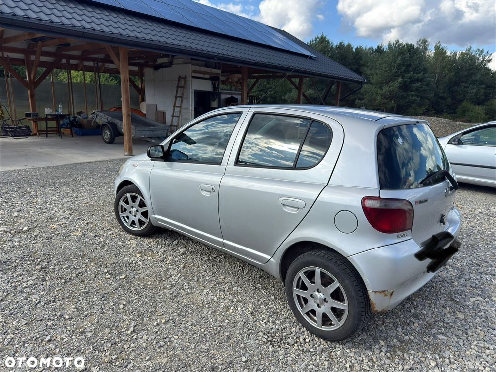Toyota Yaris - 6