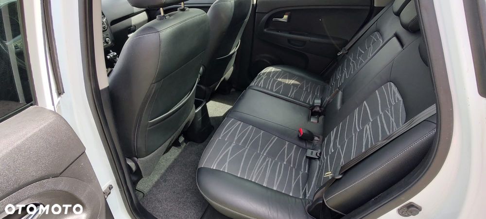 Kia Venga 1.6 Business Line - 15