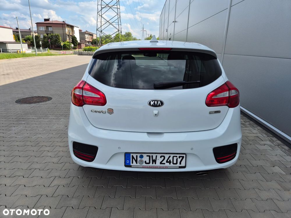 Kia Ceed 1.4 CVVT Dream-Team Edition - 6