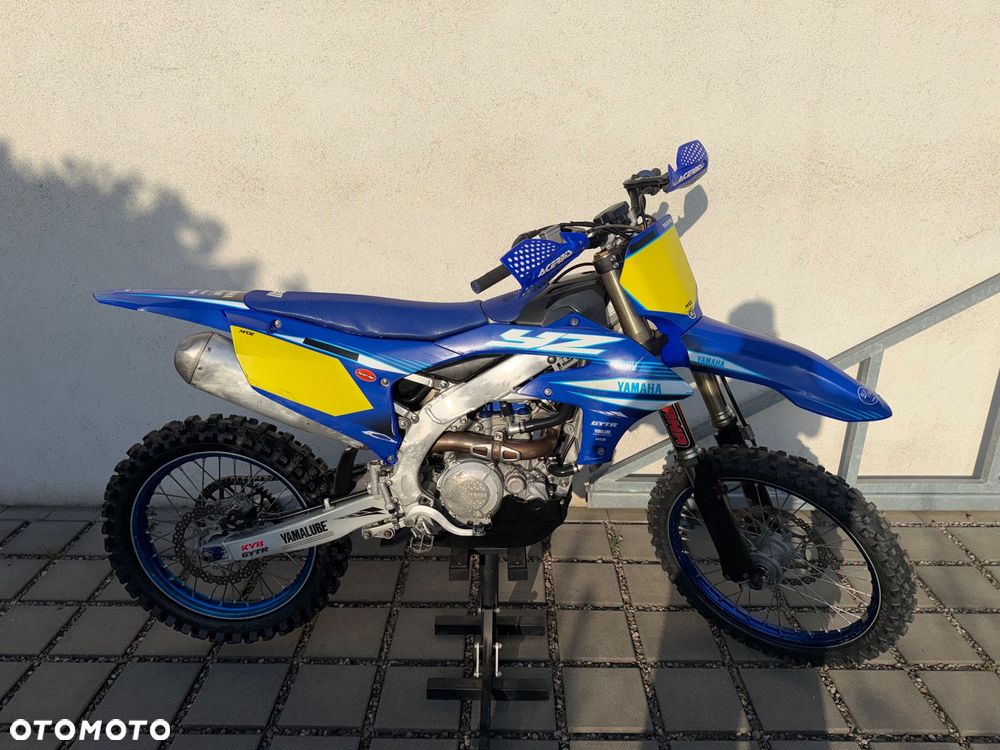Yamaha YZF - 10