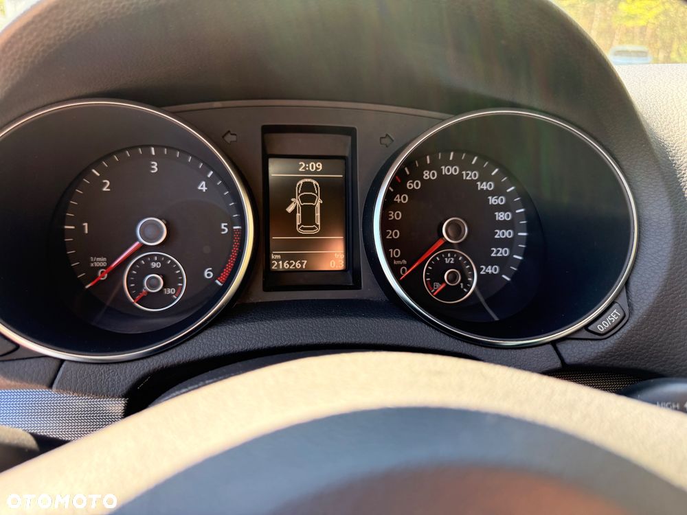 Volkswagen Golf 1.6 TDI DPF Comfortline - 10