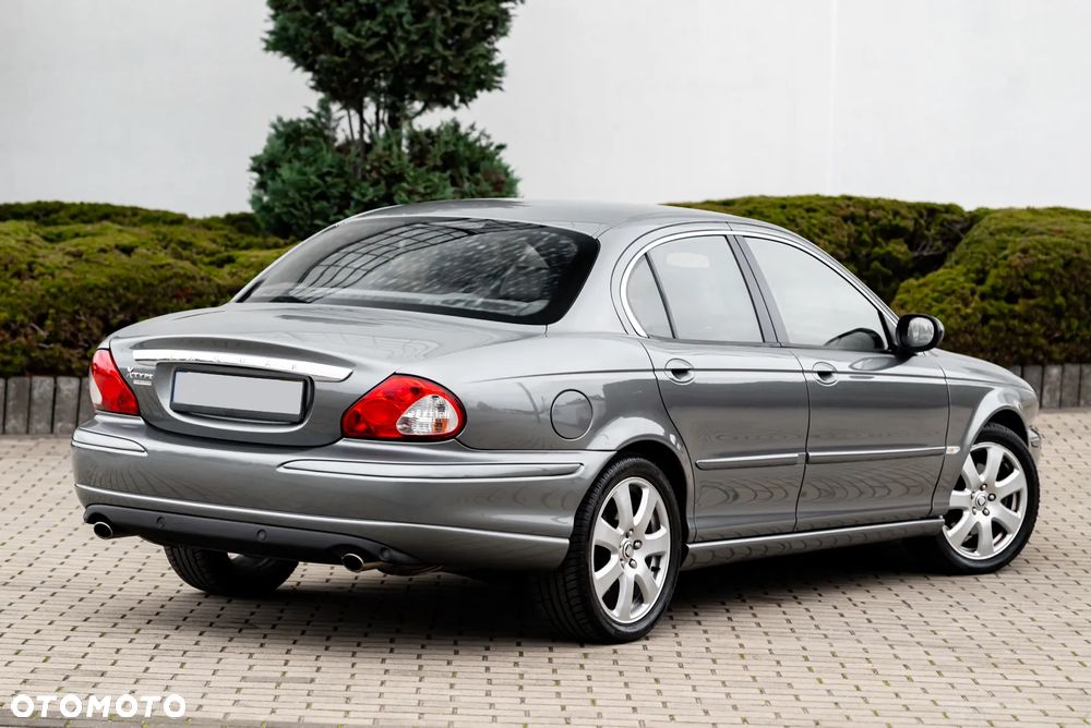 Jaguar X-Type - 9