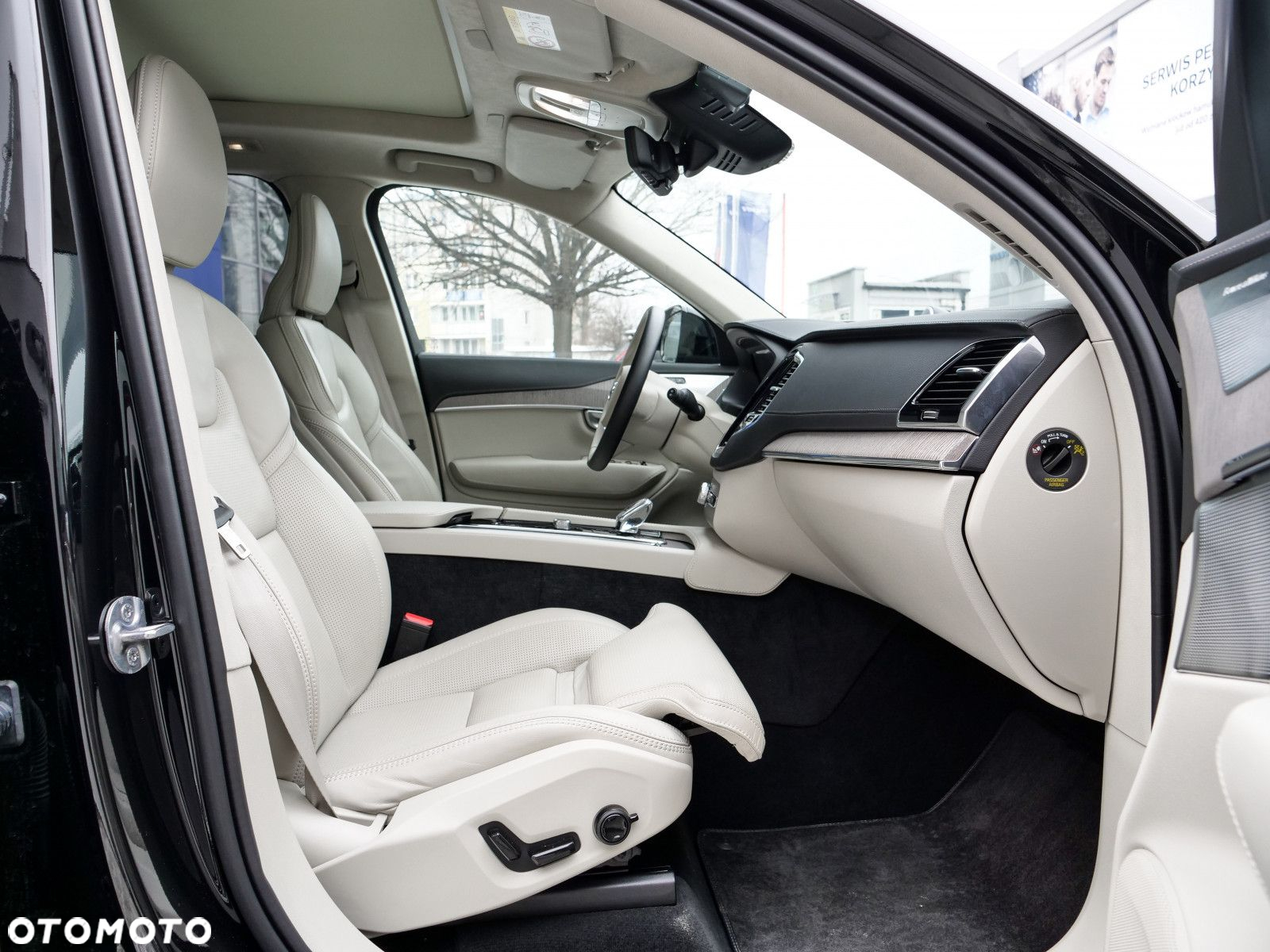 Volvo XC 90 - 32