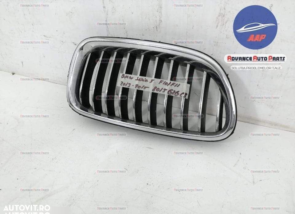 Grila centrala dreapta originala BMW Seria 5 F10 [facelift] 2013 2014 - 3