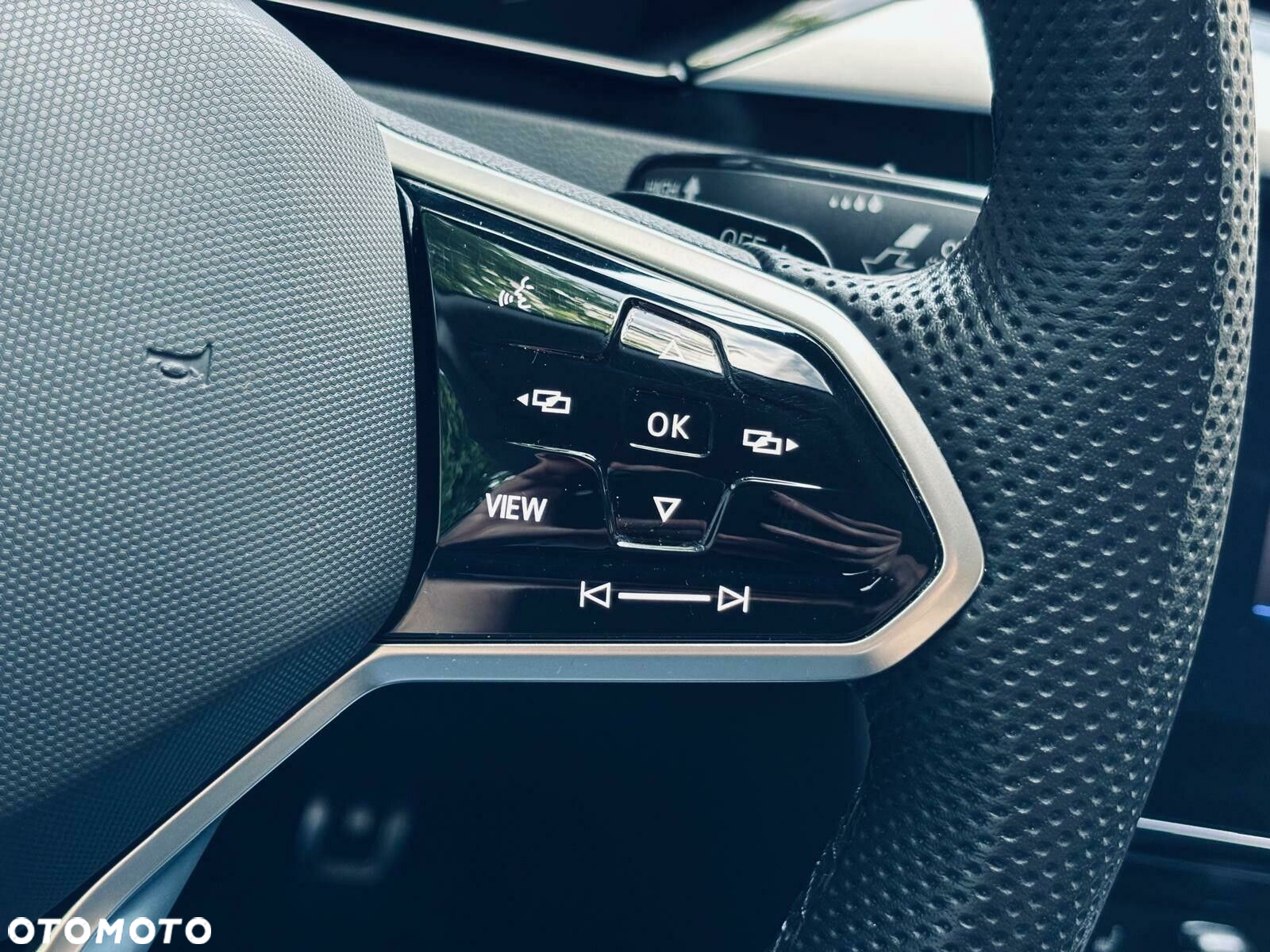 Volkswagen Arteon 2.0 TDI Elegance DSG - 24