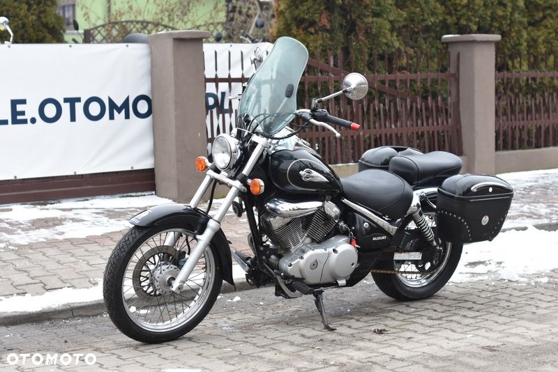 Suzuki Intruder - 20