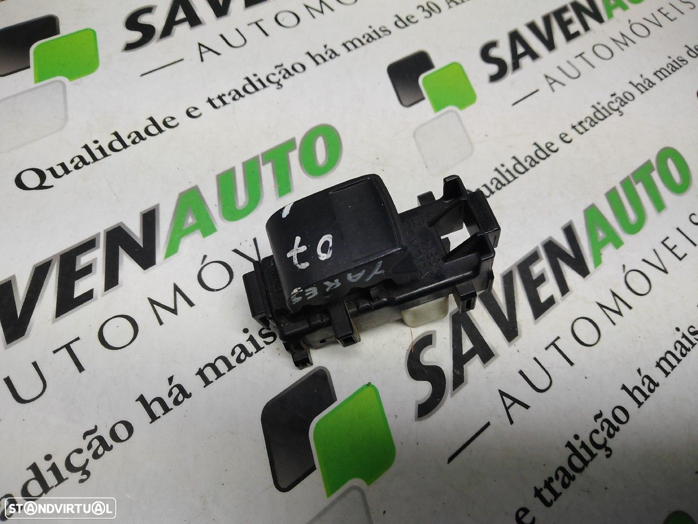 Botão / Botões / Comutador Vidro Dto Toyota Yaris (_P9_) - 4