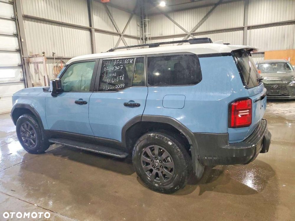 Toyota Land Cruiser - 4