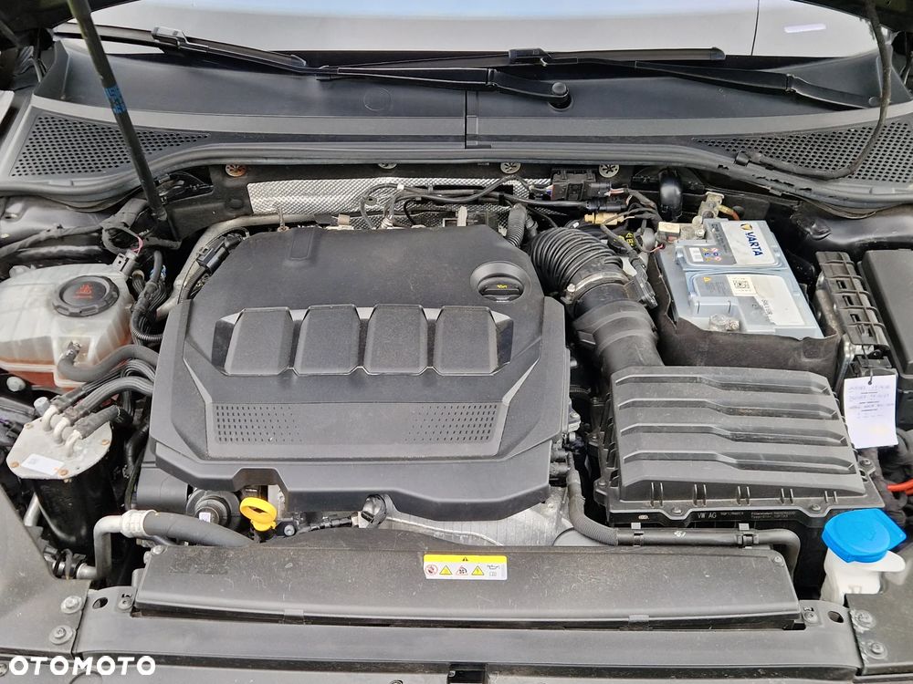 Volkswagen Passat 2.0 TDI SCR DSG Business - 27