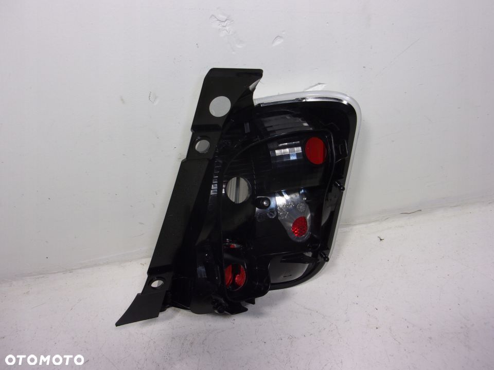 LAMPA TYLNA LEWA FIAT 500 2008-2015 - NOWA AL - 2