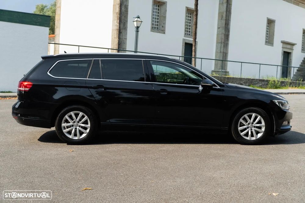 VW Passat Variant 1.6 TDI Confortline DSG - 32