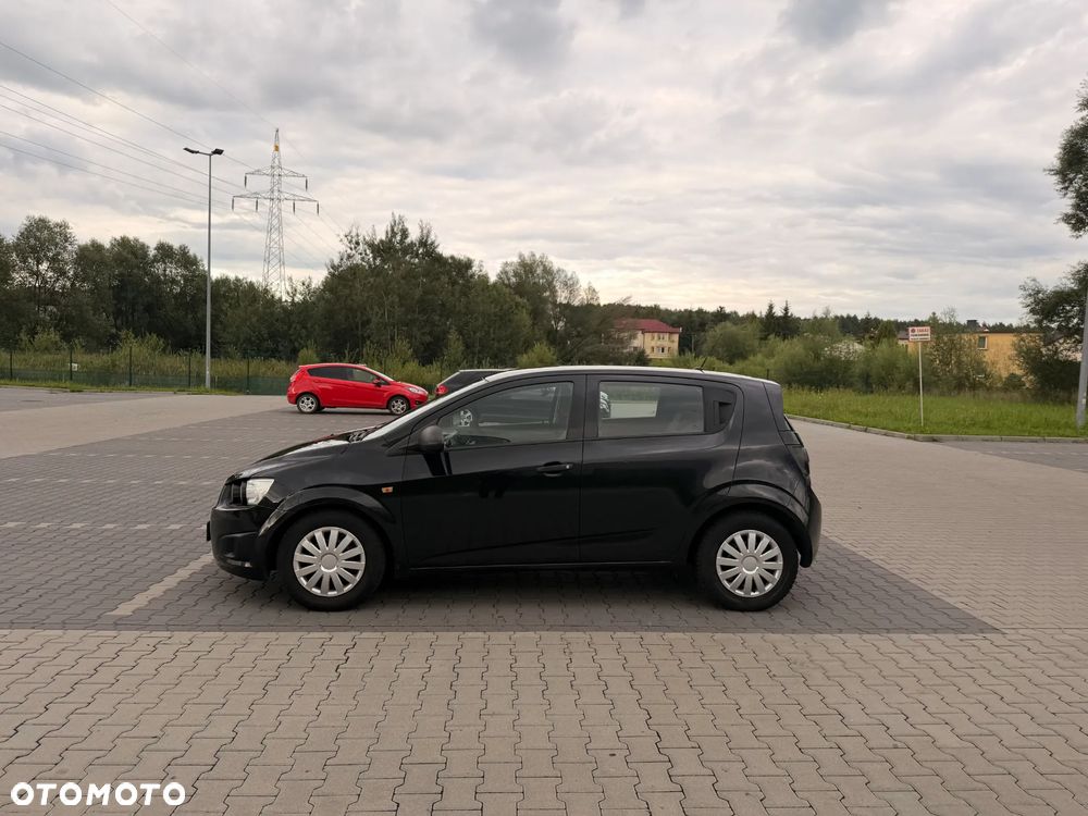 Chevrolet Aveo - 3