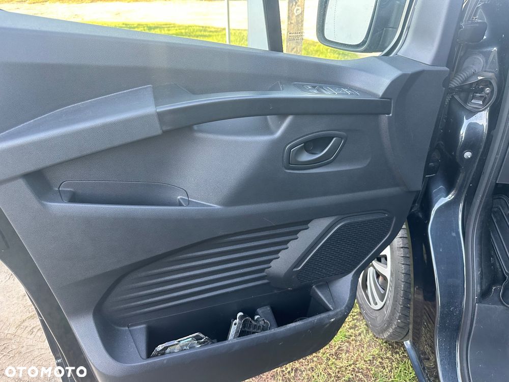 Renault Trafic Blue Grand Life - 17