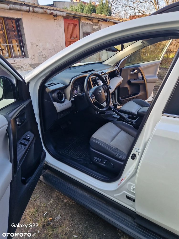Toyota RAV4 2.2 D-CAT Prestige - 17