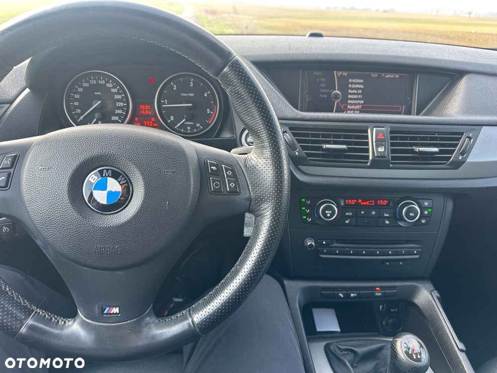 BMW X1 sDrive18d xLine - 8