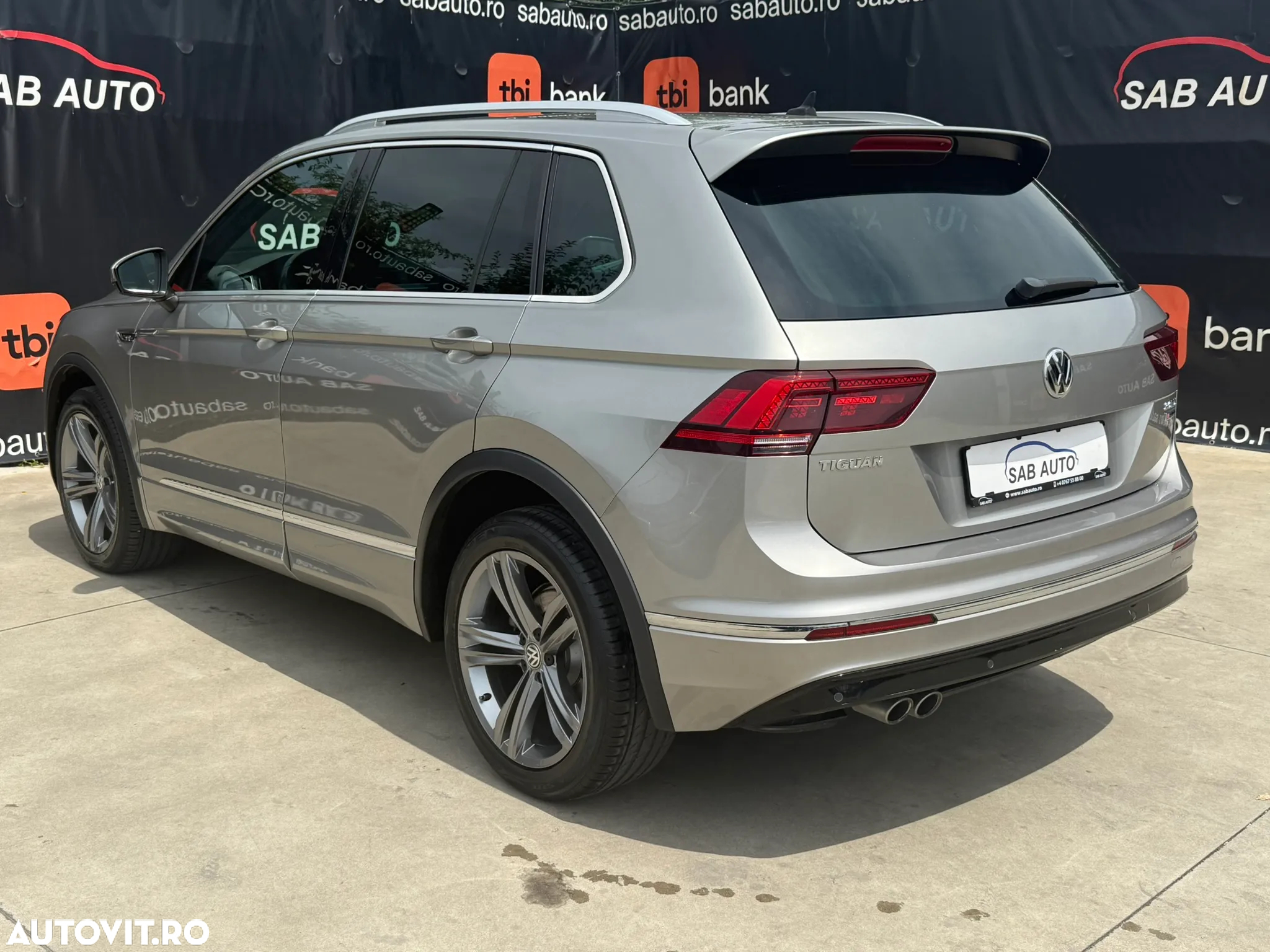Volkswagen Tiguan 2.0 TDI SCR DSG 4Motion R-Line - 22