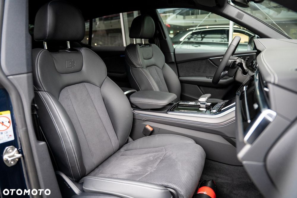 Audi Q8 - 14