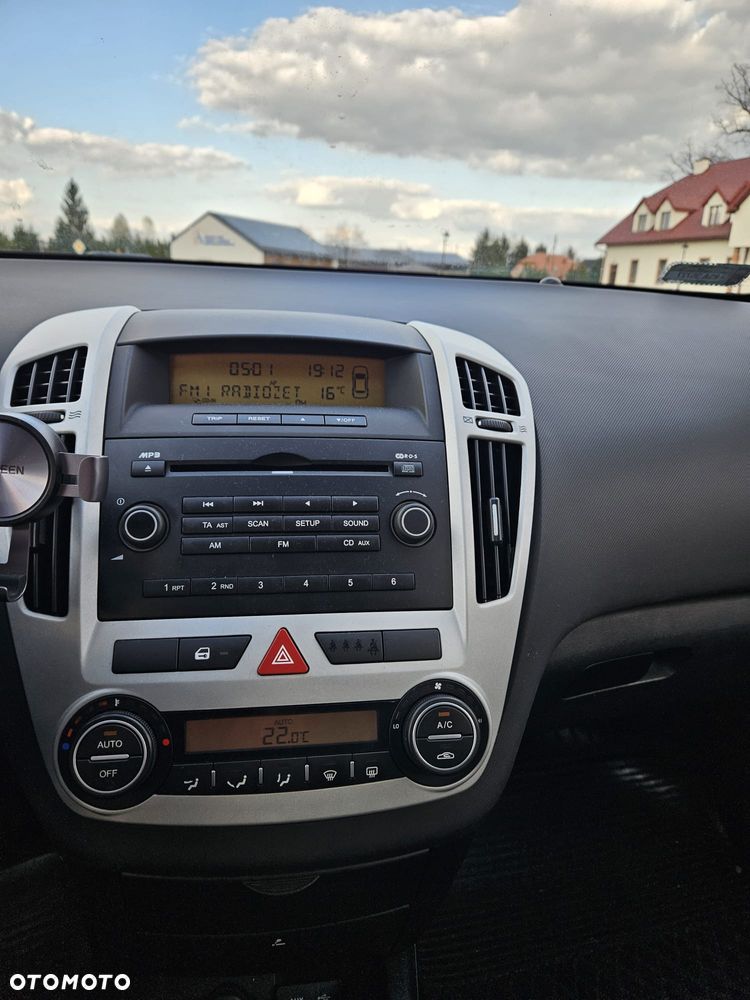 Kia ProCeed 1.6 L - 8