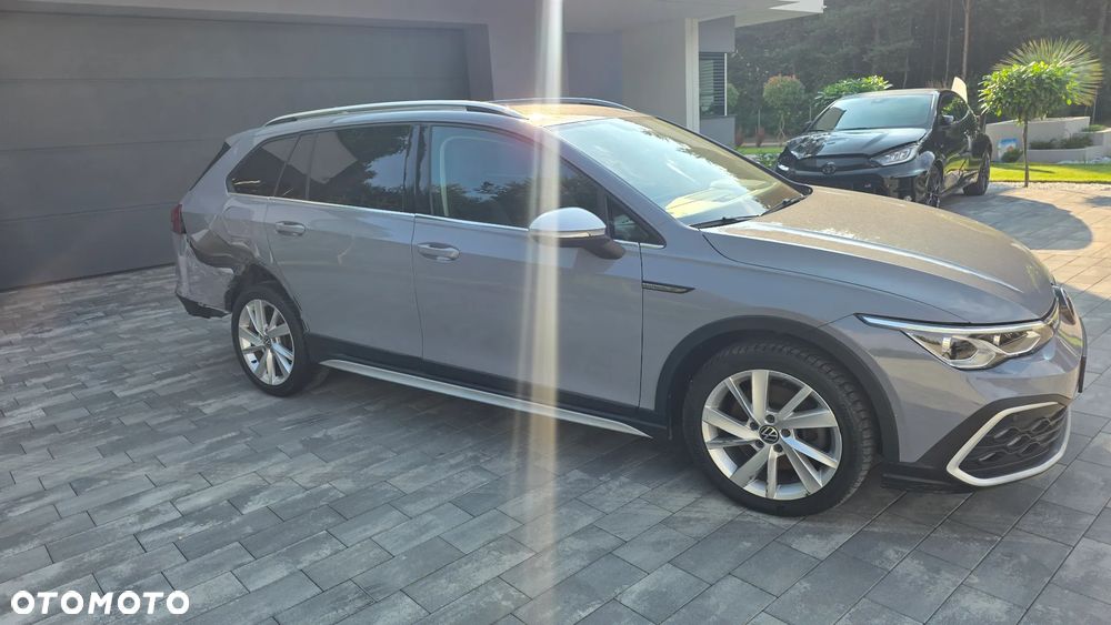 Volkswagen Golf Alltrack - 11