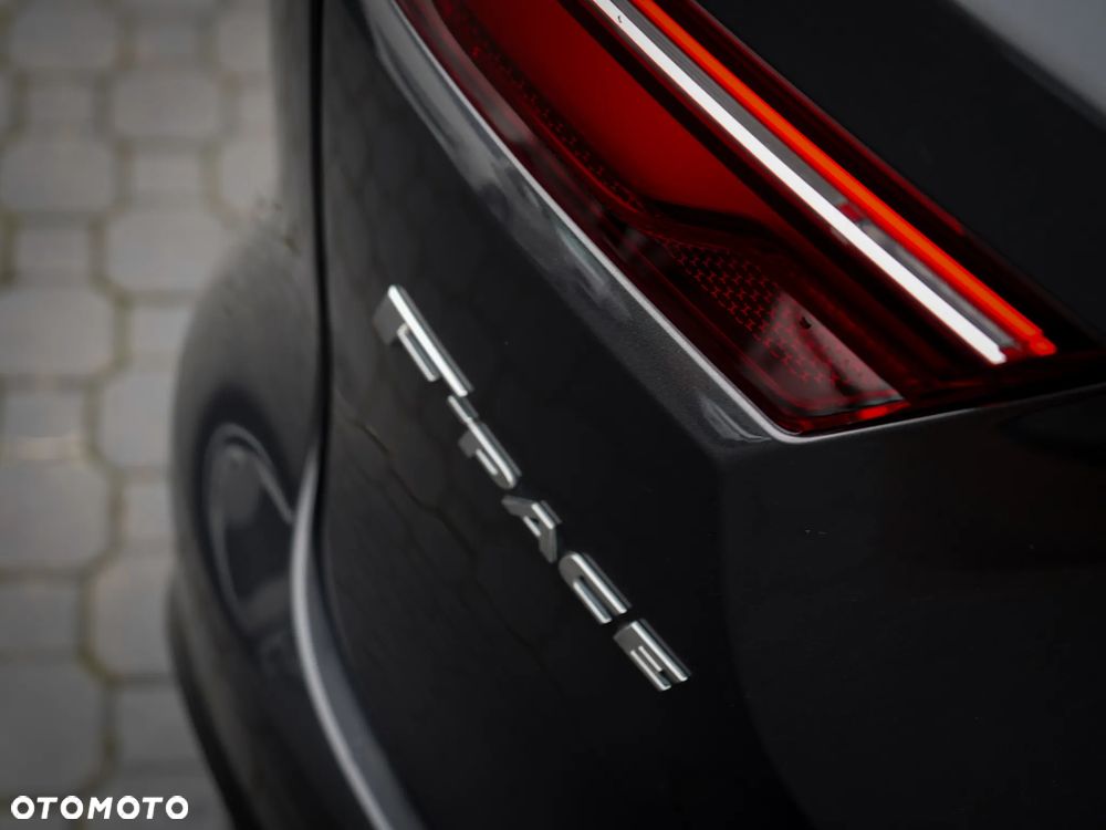 Jaguar F-Pace D200 AWD R-Dynamic S - 11