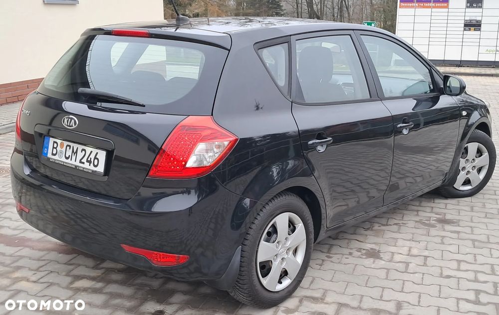 Kia Ceed 1.4 CVVT Attract - 6