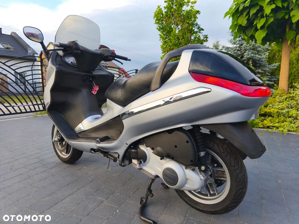 Piaggio X8 - 2