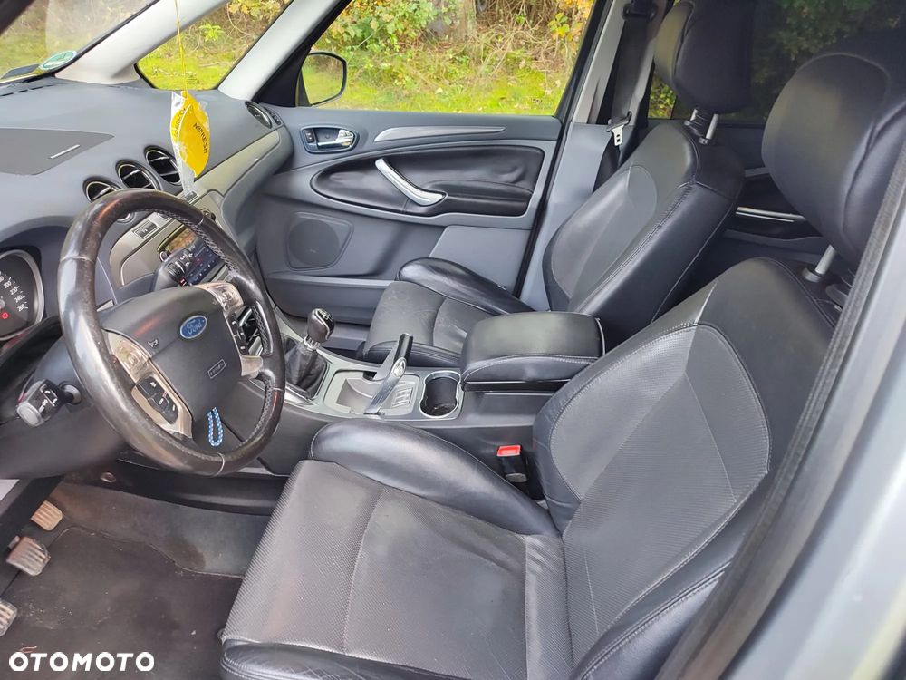 Ford Galaxy 2.0 TDCi Ghia - 9