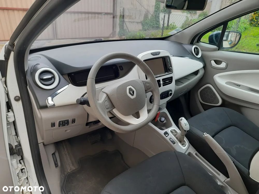 Renault Zoe - 11