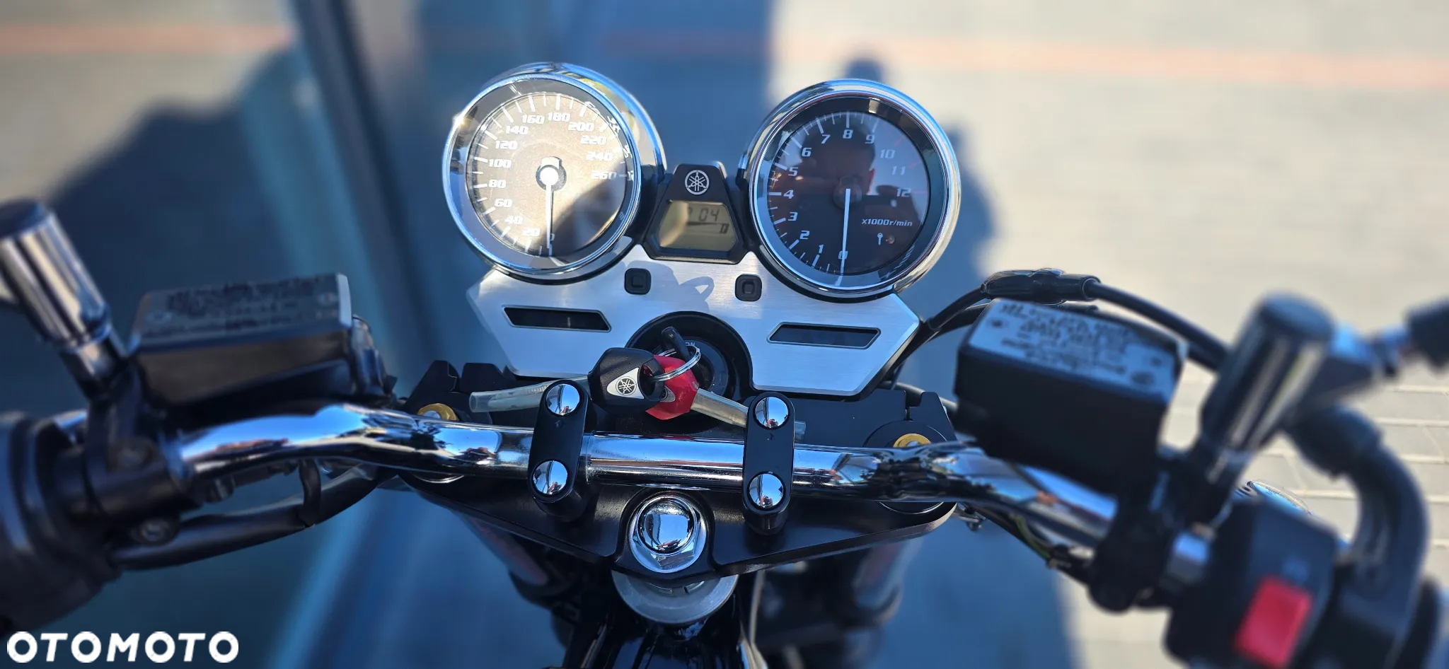 Yamaha XJR - 14