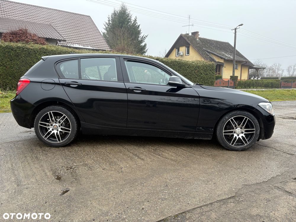 BMW Seria 1 118i - 3