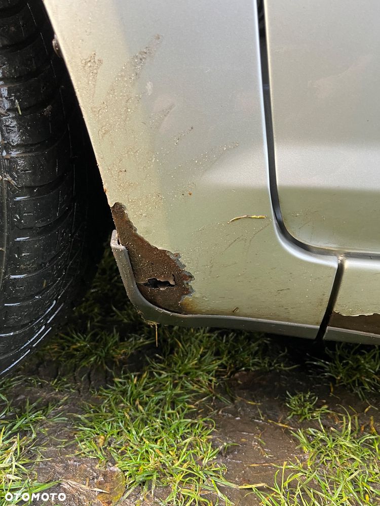 Ford Focus C-Max 1.8 Fun - 6