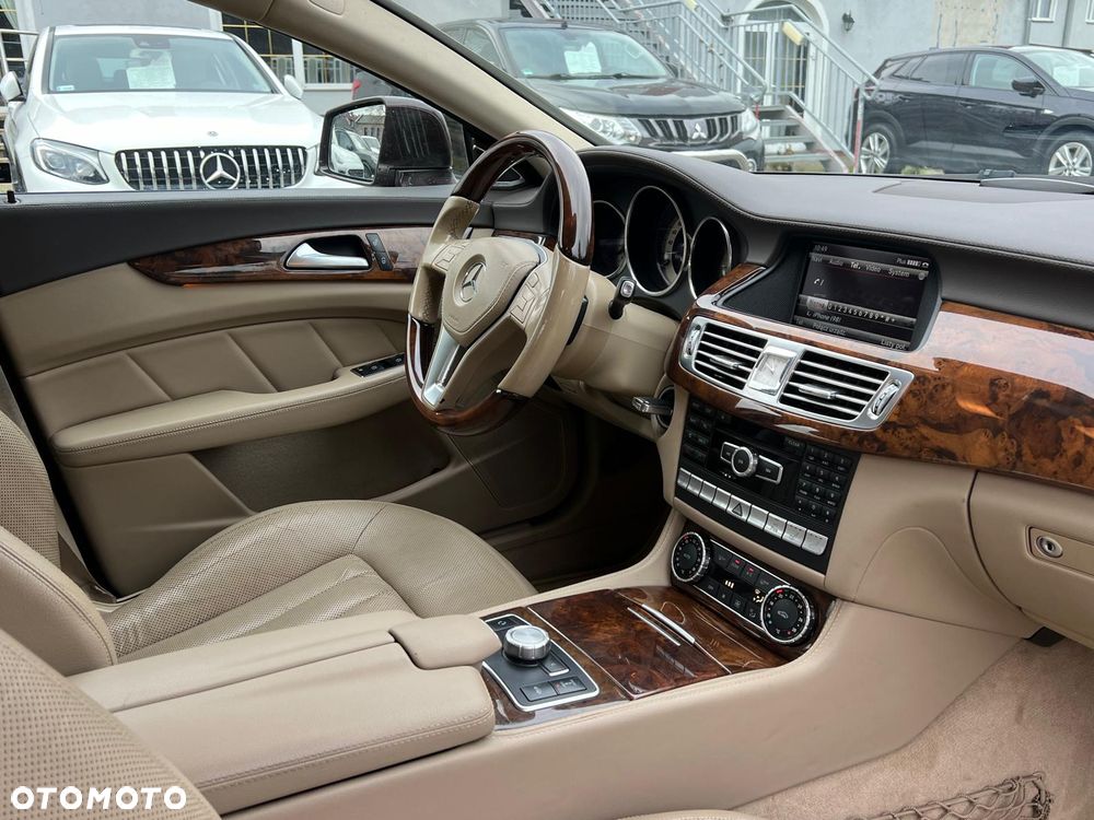 Mercedes-Benz CLS 350 CDI 4-Matic BlueEff - 15