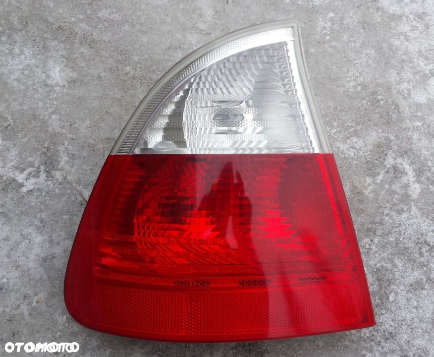 Lampa tylna lewa tył Kombi BMW 3 E46 2001-