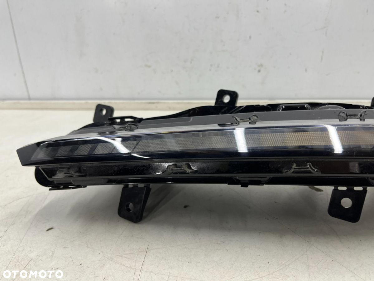 Lampa reflektor Peugeot 308 III T10 P5 21r.- prawy przedni LED DRL w zderzak światło 9835230880 - 4