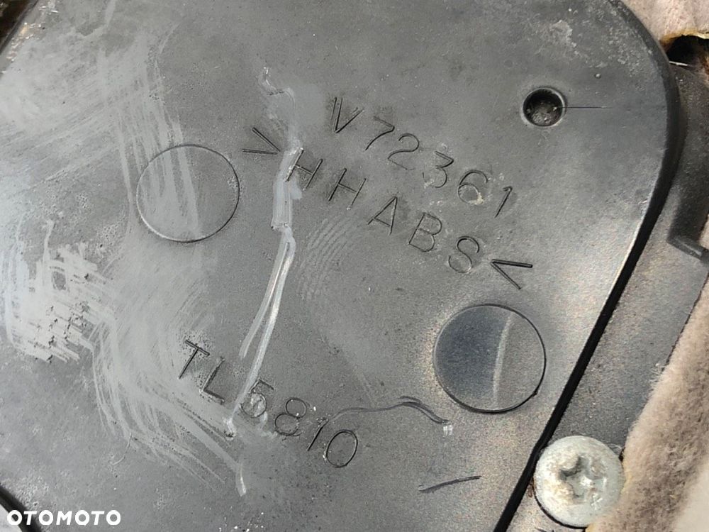 LAMPA SUFITOWA - 82.00 PLN - JAGUAR XJ (X308) 1996 - 2003 4.0 209 kW [284 KM] benzyna 1997 - 2003 - 6