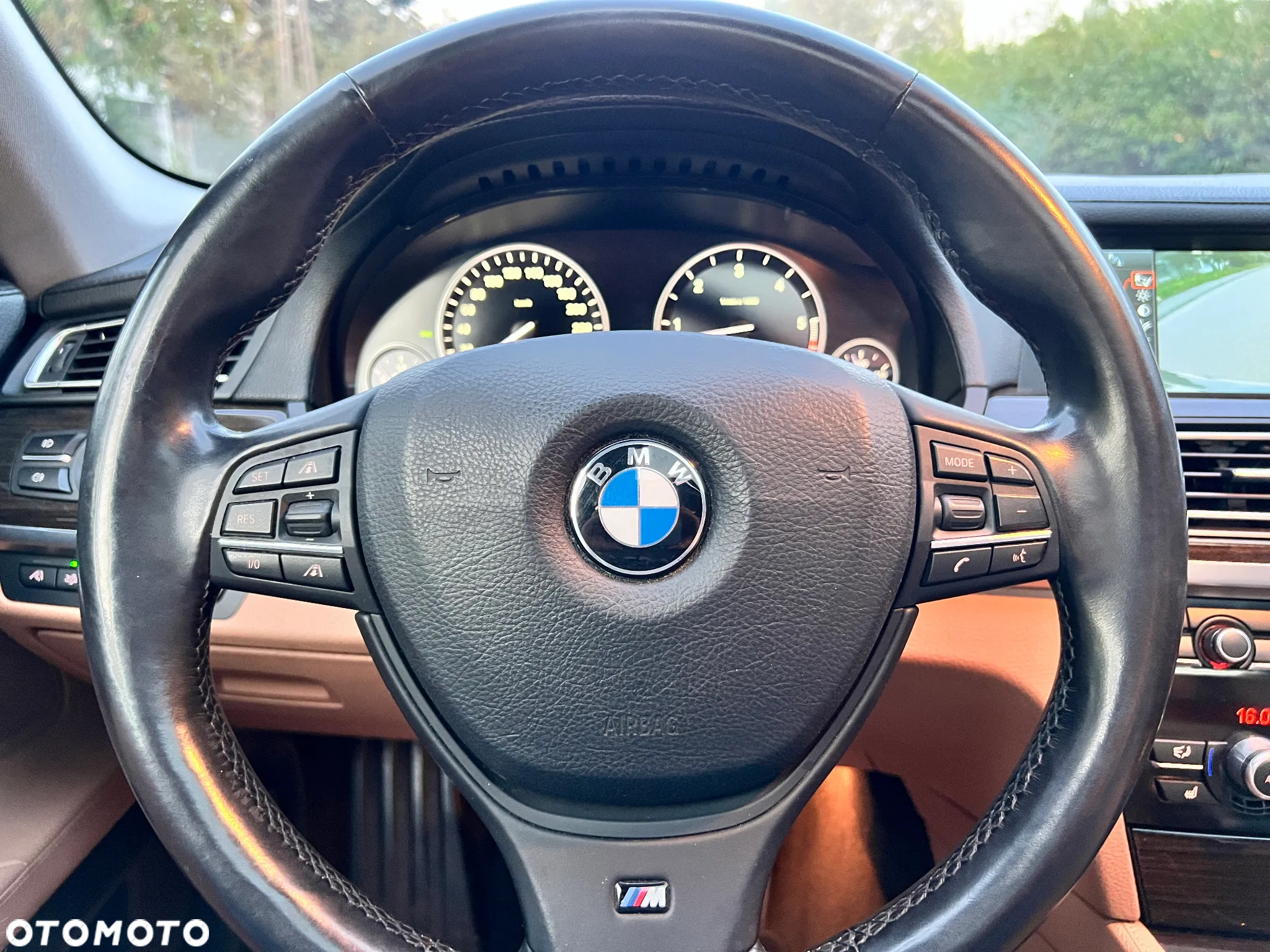 BMW Seria 7 740d xDrive - 26