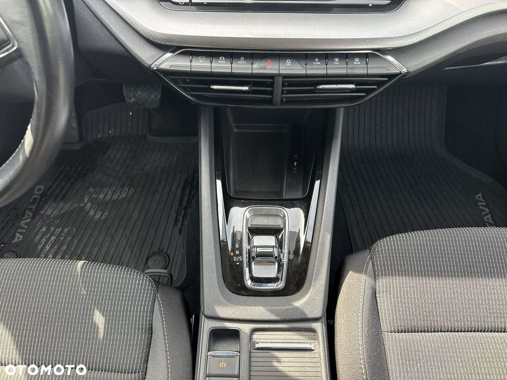 Skoda Octavia - 24