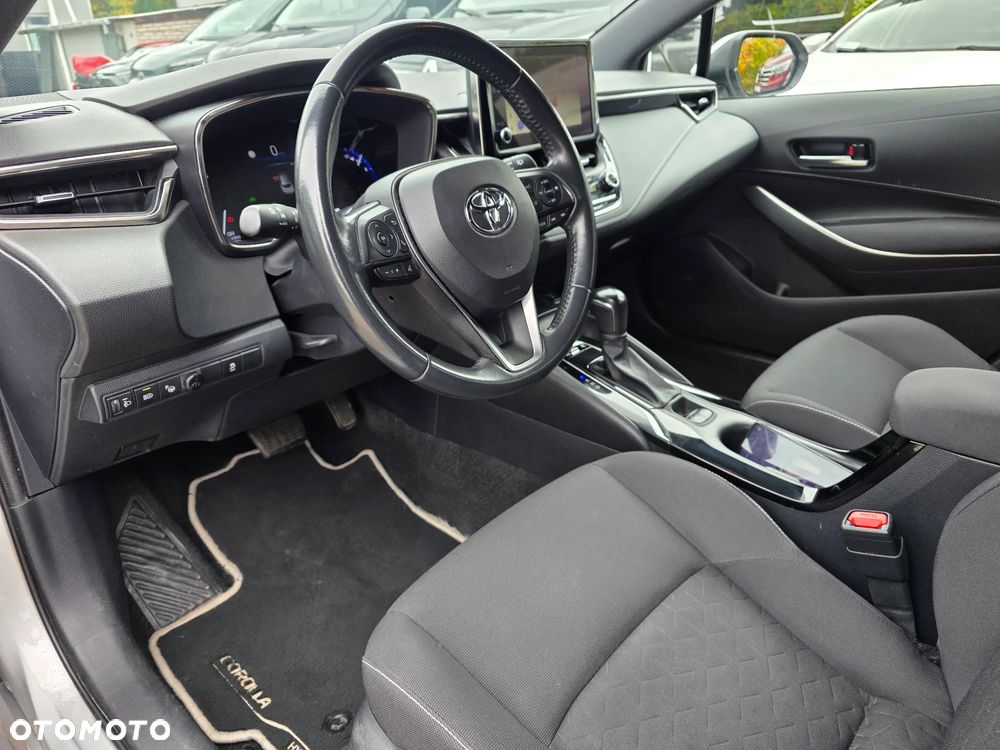 Toyota Corolla 2.0 Hybrid Comfort - 21