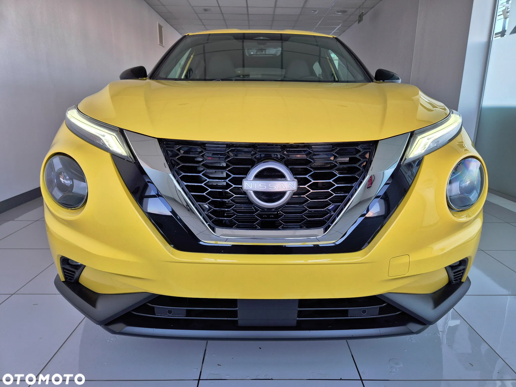 Nissan Juke 1.0 DIG-T N-Connecta DCT - 3