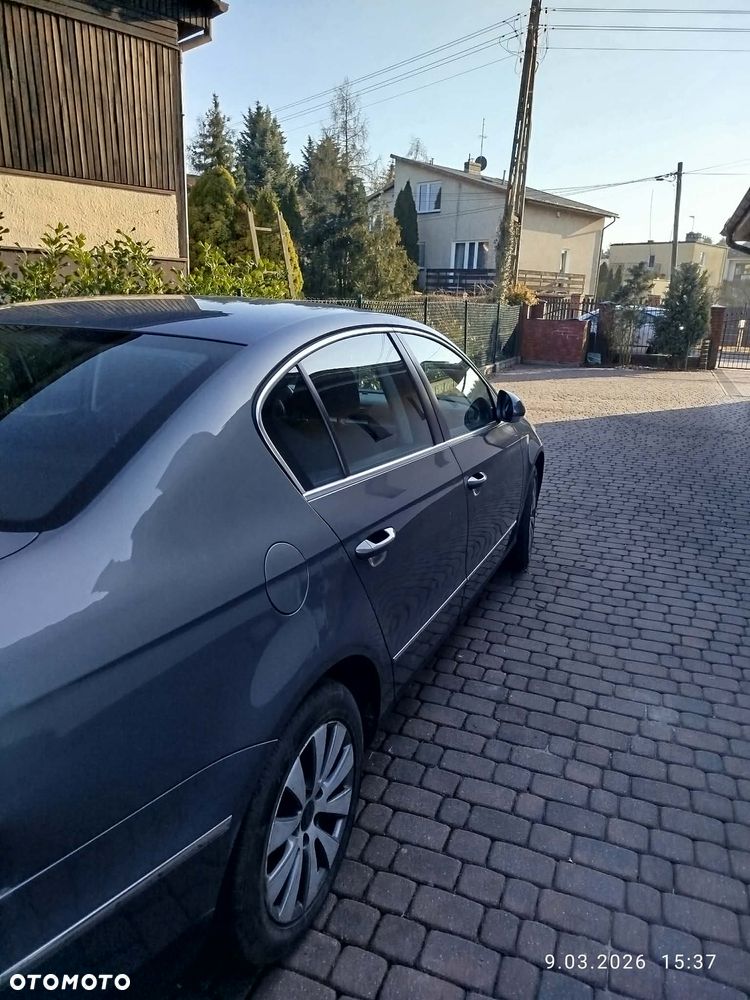 Volkswagen Passat 1.9 TDI DPF Trendline - 3
