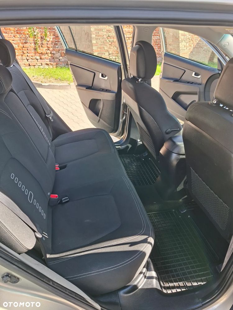 Kia Sportage 2.0 CRDI M AWD - 10