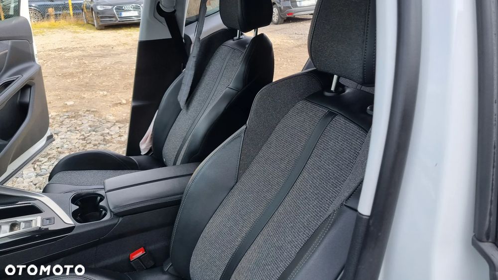 Peugeot 3008 BlueHDi 130 Stop & Start EAT8 Active - 30
