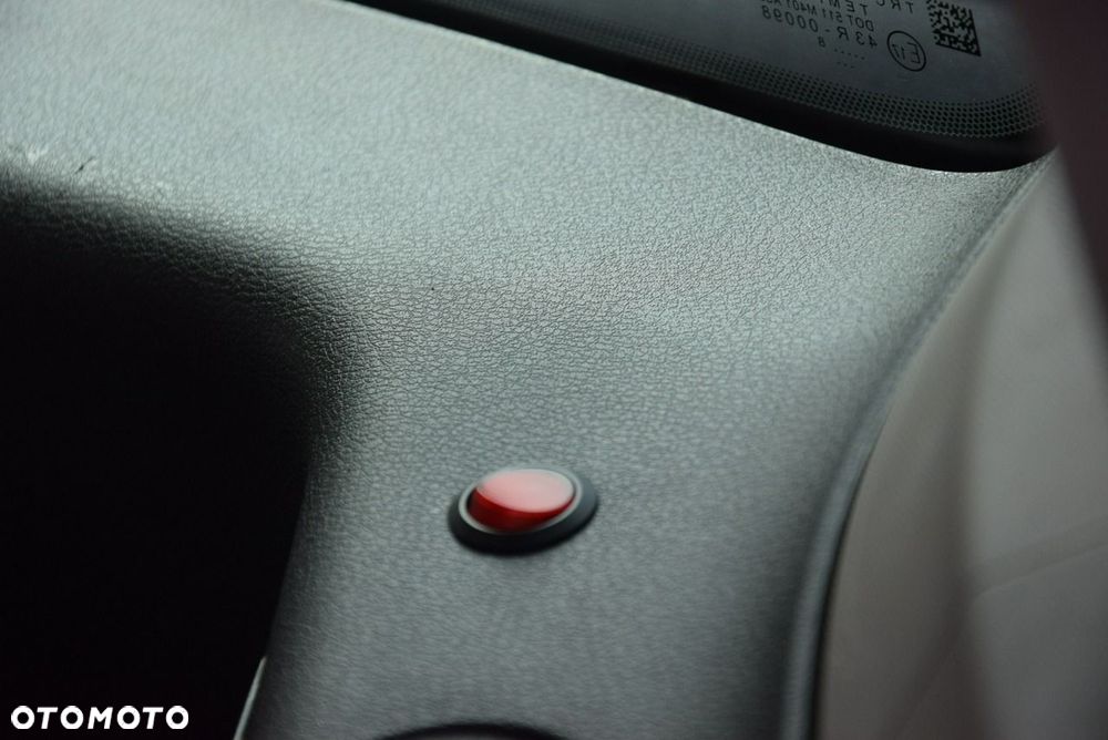 Ford Tourneo Connect Grand - 33