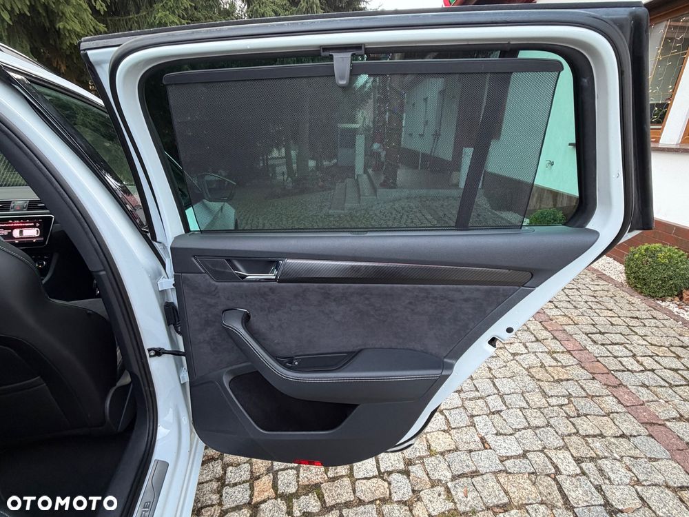 Skoda Superb 1.4 TSI Plug-In Hybrid Sportline DSG - 37