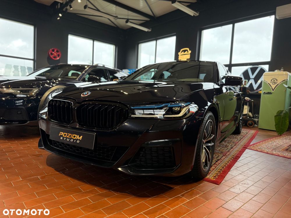BMW Seria 5 518d mHEV - 4