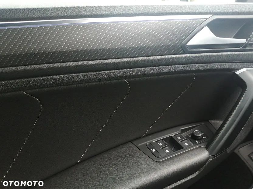 Volkswagen Tiguan 2.0 TDI SCR 4Mot R-Line DSG - 19