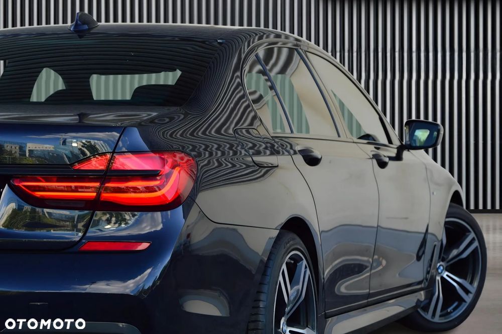 BMW Seria 7 750d xDrive - 11